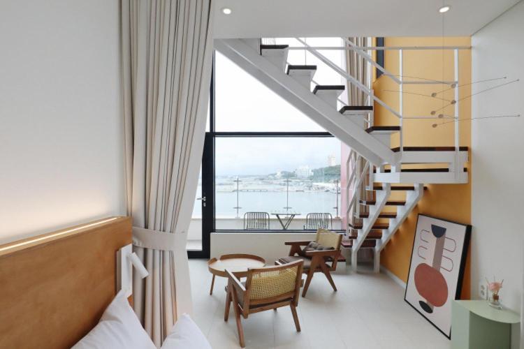 Bau Haus Villa Sokcho Luaran gambar